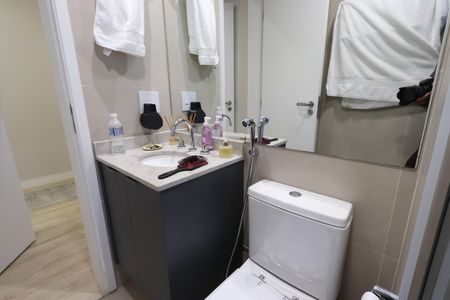 Apartamento à venda com 74m², 2 quartos e 1 vagaBanheiro da Suíte