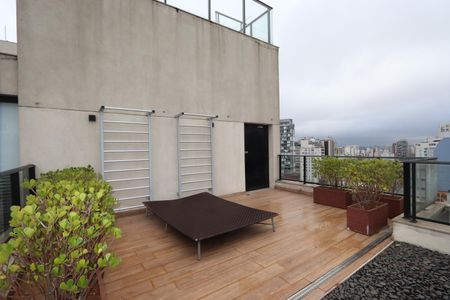 Apartamento à venda com 74m², 2 quartos e 1 vagaRooftop Lounge Bar