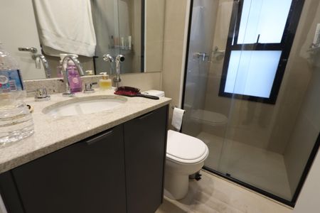 Apartamento à venda com 74m², 2 quartos e 1 vagaBanheiro da Suíte