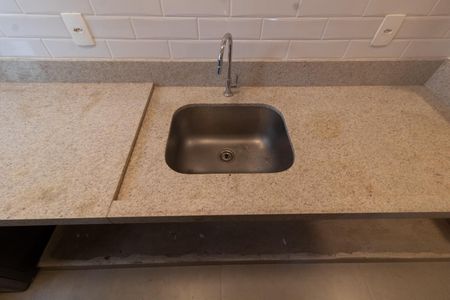 Casa de condomínio à venda com 325m², 5 quartos e 4 vagasÁrea de Serviço