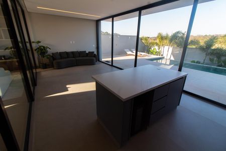 Casa de condomínio à venda com 325m², 5 quartos e 4 vagasÁrea Gourmet