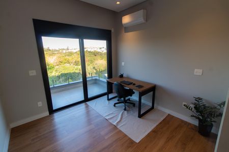 Casa de condomínio à venda com 325m², 5 quartos e 4 vagasSuíte 3