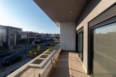 Casa de condomínio à venda com 325m², 5 quartos e 4 vagasSuíte 1