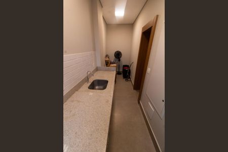 Casa de condomínio à venda com 325m², 5 quartos e 4 vagasÁrea de Serviço