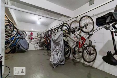 Apartamento para alugar com 75m², 3 quartos e 2 vagas Apartamento para alugar com 75m², 3 quartos e 2 vagasBicicletário