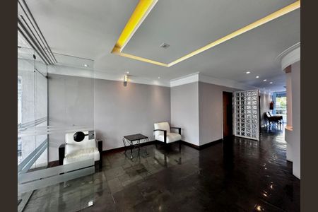 Apartamento para alugar com 75m², 3 quartos e 2 vagas Apartamento para alugar com 75m², 3 quartos e 2 vagasHall Social Bloco