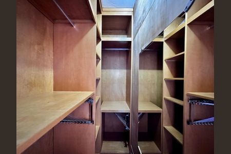 Apartamento para alugar com 75m², 3 quartos e 2 vagas Apartamento para alugar com 75m², 3 quartos e 2 vagasCloset Quarto 2