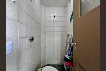 Apartamento para alugar com 75m², 3 quartos e 2 vagas Apartamento para alugar com 75m², 3 quartos e 2 vagasBanheiro de Serviço