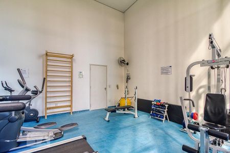 Apartamento à venda com 95m², 3 quartos e 2 vagas Apartamento à venda com 95m², 3 quartos e 2 vagasÁrea comum - Academia