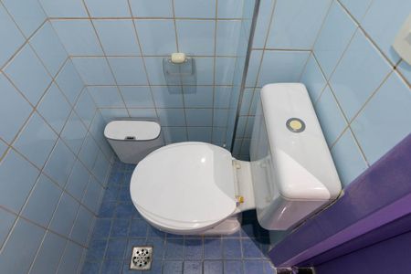 Apartamento à venda com 70m², 2 quartos e 1 vaga Apartamento à venda com 70m², 2 quartos e 1 vagaBanheiro 2