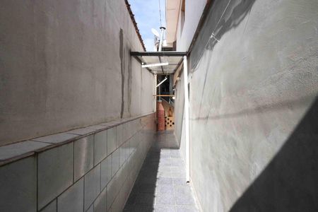 Casa à venda com 125m², 3 quartos e 2 vagas Casa à venda com 125m², 3 quartos e 2 vagasCorredor