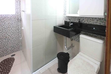 Casa à venda com 125m², 3 quartos e 2 vagas Casa à venda com 125m², 3 quartos e 2 vagasBanheiro 1