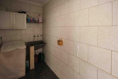 Casa à venda com 125m², 3 quartos e 2 vagas Casa à venda com 125m², 3 quartos e 2 vagasÁrea de Serviço