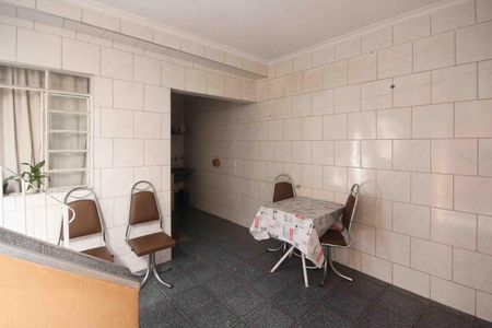 Casa à venda com 125m², 3 quartos e 2 vagas Casa à venda com 125m², 3 quartos e 2 vagasQuintal