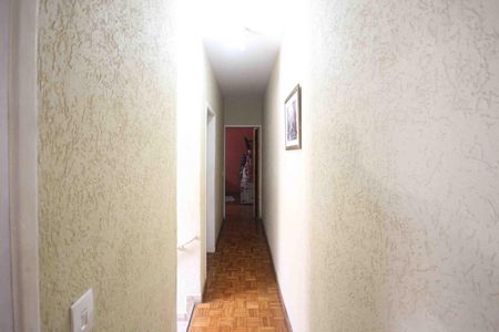 Casa à venda com 125m², 3 quartos e 2 vagas Casa à venda com 125m², 3 quartos e 2 vagasCorredor