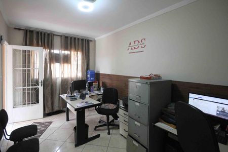 Casa à venda com 125m², 3 quartos e 2 vagas Casa à venda com 125m², 3 quartos e 2 vagasSala da edicula