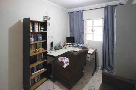 Casa à venda com 125m², 3 quartos e 2 vagas Casa à venda com 125m², 3 quartos e 2 vagasQuarto da edicula