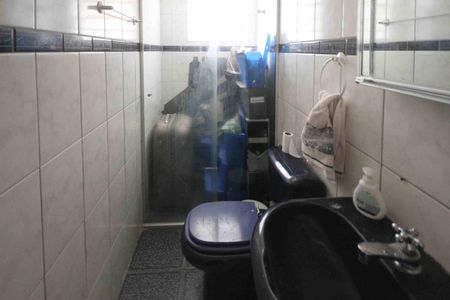 Casa à venda com 125m², 3 quartos e 2 vagas Casa à venda com 125m², 3 quartos e 2 vagasBanheiro da Edicula