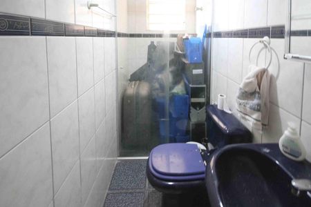 Casa à venda com 125m², 3 quartos e 2 vagas Casa à venda com 125m², 3 quartos e 2 vagasBanheiro da Edicula