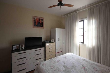 Casa à venda com 125m², 3 quartos e 2 vagas Casa à venda com 125m², 3 quartos e 2 vagasQuarto 3