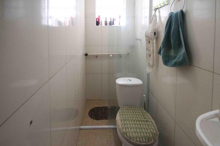 Casa à venda com 125m², 3 quartos e 2 vagas Casa à venda com 125m², 3 quartos e 2 vagasBanheiro 2