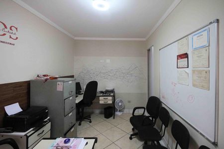 Casa à venda com 125m², 3 quartos e 2 vagas Casa à venda com 125m², 3 quartos e 2 vagasSala da edicula