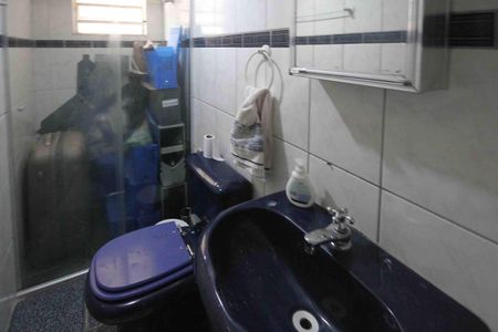 Casa à venda com 125m², 3 quartos e 2 vagas Casa à venda com 125m², 3 quartos e 2 vagasBanheiro da Edicula