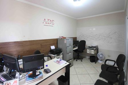 Casa à venda com 125m², 3 quartos e 2 vagas Casa à venda com 125m², 3 quartos e 2 vagasSala da edicula