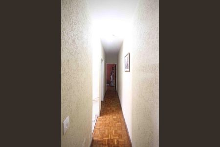 Casa à venda com 125m², 3 quartos e 2 vagas Casa à venda com 125m², 3 quartos e 2 vagasCorredor