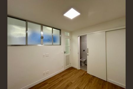 Apartamento à venda com 165m², 3 quartos e 1 vaga Apartamento à venda com 165m², 3 quartos e 1 vagaQuarto de Serviço