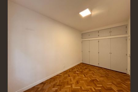 Apartamento à venda com 165m², 3 quartos e 1 vaga Apartamento à venda com 165m², 3 quartos e 1 vagaQuarto 1