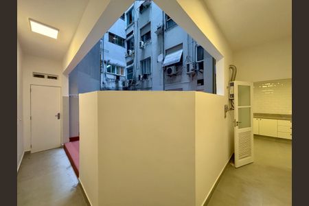 Apartamento à venda com 165m², 3 quartos e 1 vaga Apartamento à venda com 165m², 3 quartos e 1 vagaÁrea de Serviço