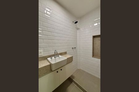 Apartamento à venda com 165m², 3 quartos e 1 vaga Apartamento à venda com 165m², 3 quartos e 1 vagaBanheiro de Serviço