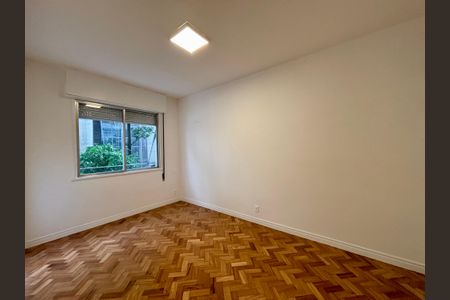 Apartamento à venda com 165m², 3 quartos e 1 vaga Apartamento à venda com 165m², 3 quartos e 1 vagaQuarto 1