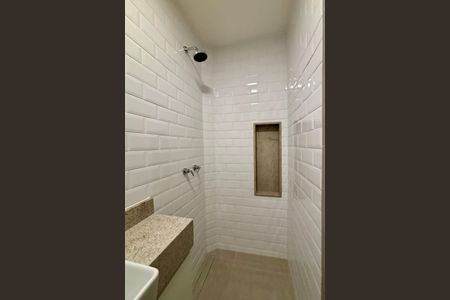 Apartamento à venda com 165m², 3 quartos e 1 vaga Apartamento à venda com 165m², 3 quartos e 1 vagaBanheiro de Serviço