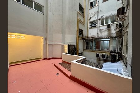 Apartamento à venda com 165m², 3 quartos e 1 vaga Apartamento à venda com 165m², 3 quartos e 1 vagaÁrea de Serviço