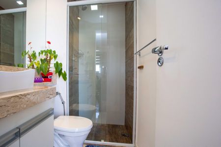 Apartamento à venda com 63m², 2 quartos e 1 vagaBanheiro Social