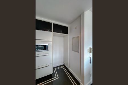 Apartamento à venda com 75m², 1 quarto e 2 vagasCozinha