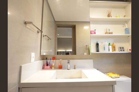 Apartamento à venda com 266m², 3 quartos e 3 vagasBanheiro da Suíte 1