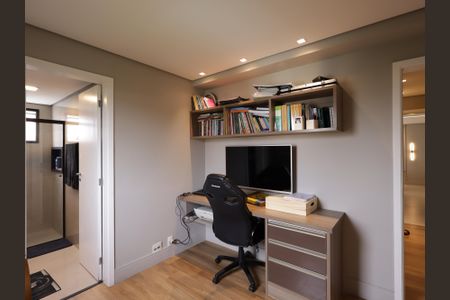 Apartamento à venda com 266m², 3 quartos e 3 vagasSuíte 2