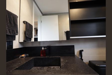 Apartamento à venda com 266m², 3 quartos e 3 vagasBanheiro da Suíte 2