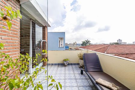 Casa à venda com 198m², 3 quartos e 2 vagas Casa à venda com 198m², 3 quartos e 2 vagasSuíte 02 - Varanda