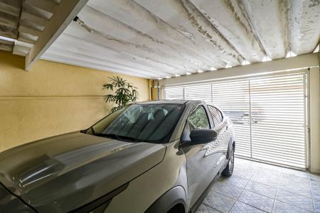 Casa à venda com 198m², 3 quartos e 2 vagas Casa à venda com 198m², 3 quartos e 2 vagasGaragem