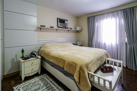 Casa à venda com 198m², 3 quartos e 2 vagas Casa à venda com 198m², 3 quartos e 2 vagasSuíte 01