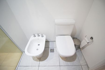 Apartamento para alugar com 110m², 2 quartos e 2 vagas Apartamento para alugar com 110m², 2 quartos e 2 vagasBanheiro da Suíte 1