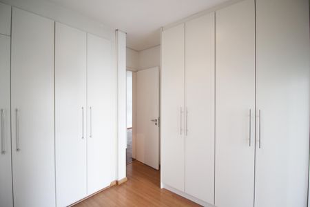 Apartamento para alugar com 110m², 2 quartos e 2 vagas Apartamento para alugar com 110m², 2 quartos e 2 vagasSuíte 2