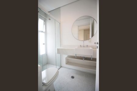 Apartamento para alugar com 110m², 2 quartos e 2 vagas Apartamento para alugar com 110m², 2 quartos e 2 vagasBanheiro da Suíte 2