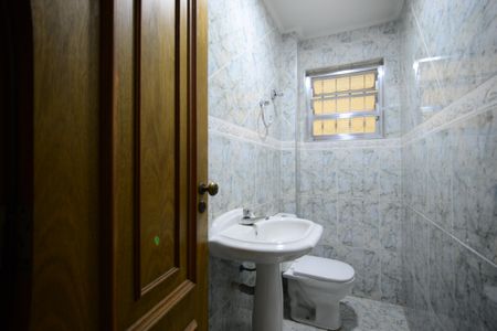 Casa à venda com 260m², 3 quartos e 3 vagasLavabo