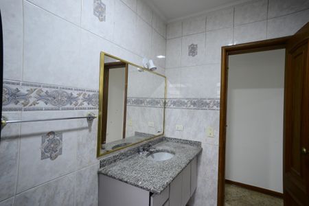 Casa à venda com 260m², 3 quartos e 3 vagasBanheiro