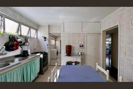 Apartamento à venda com 126m², 3 quartos e 1 vaga Apartamento à venda com 126m², 3 quartos e 1 vagaCozinha